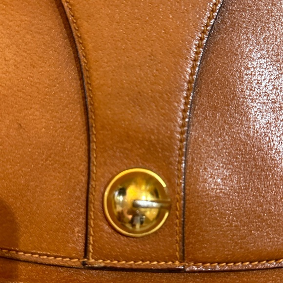 *AUTHENTIC** Gucci Vintage Brown Leather Flap bag - Picture 4 of 12